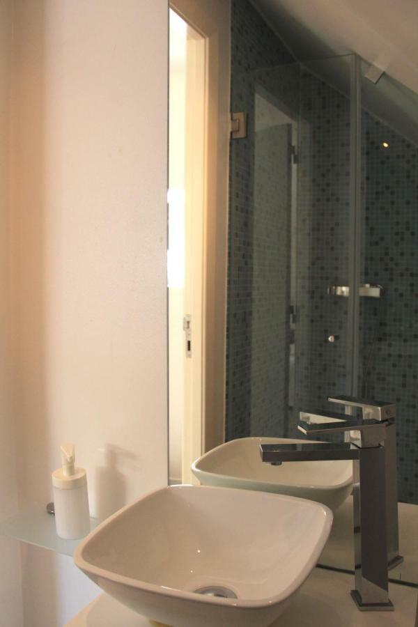 Tiles Square Apartments - Desterro Flats *