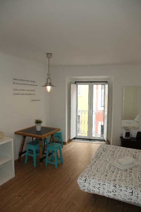 Tiles Square Apartments - Desterro Flats *