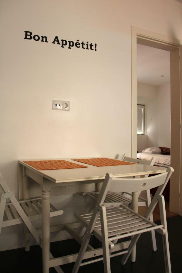 Apartamento Tiles Square Apartments - Desterro Flats